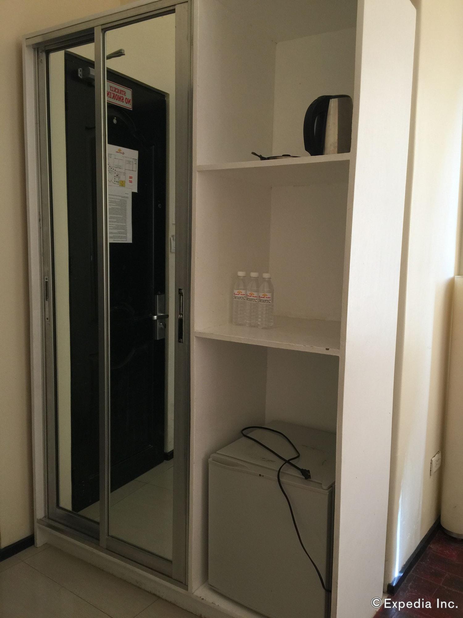 Arabelle Suites Tagbilaran-stad Buitenkant foto